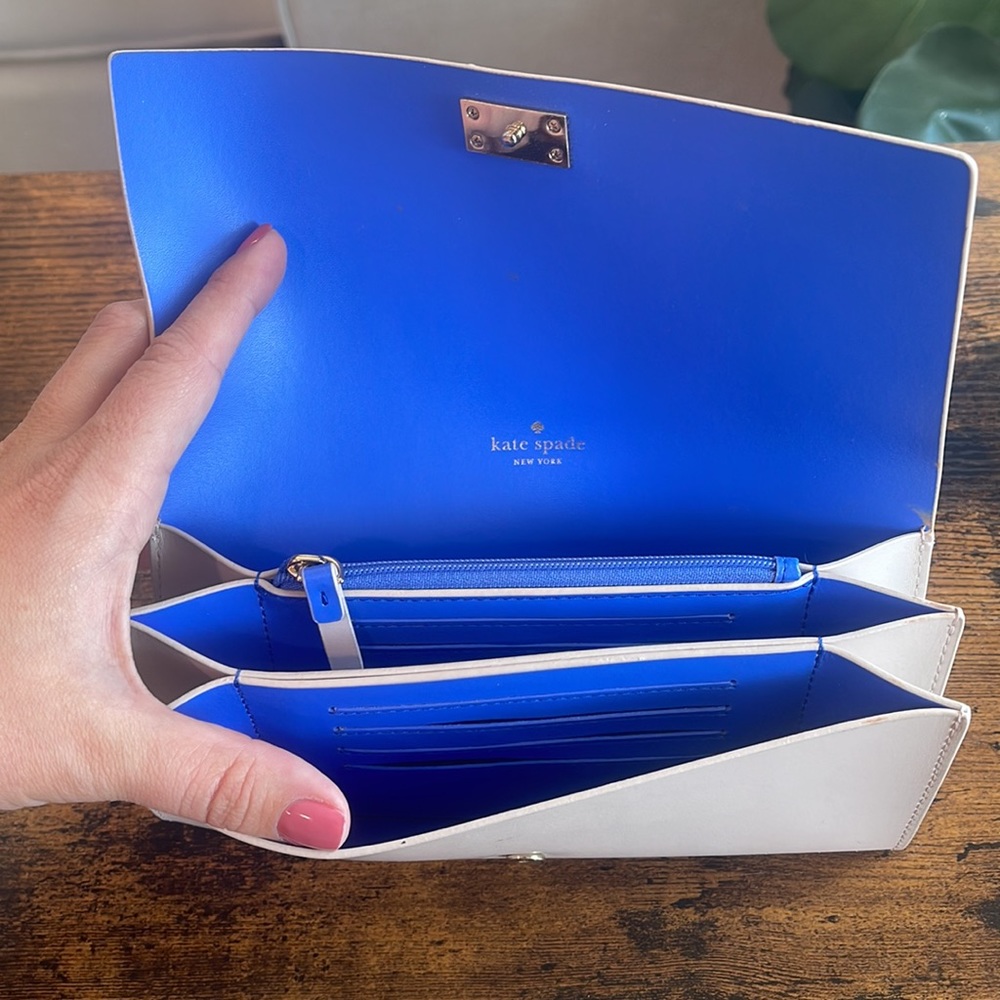 Kate Spade Wallet - Picture 2 of 2